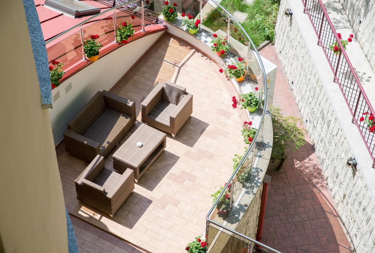 Hotel Nemira Slănic-Moldova Eksteriør bilde
