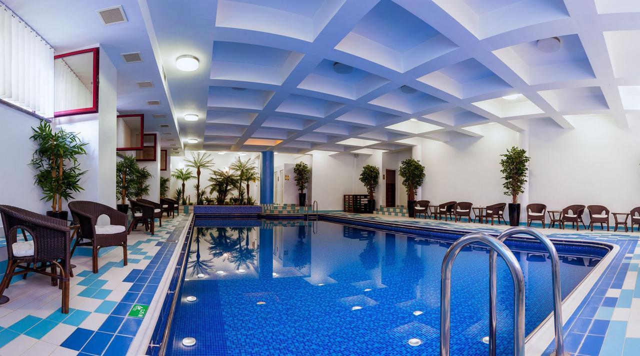 Hotel Nemira Slănic-Moldova Eksteriør bilde