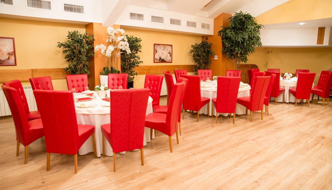 Hotel Nemira Slănic-Moldova Eksteriør bilde